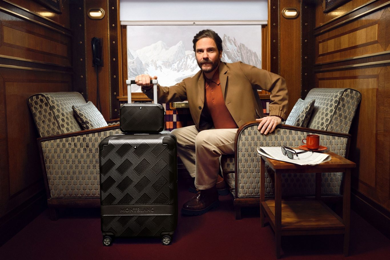 /content/dam/mtb/assets/categories/gifts/business-travel/business_travel_october/Business_Travel_Inlay_1920x1280px.png