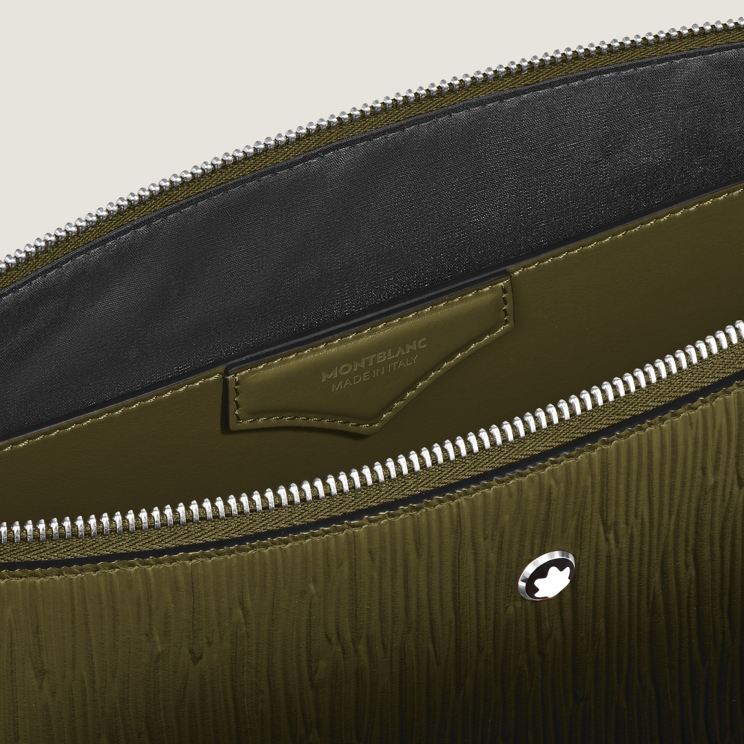 코르테치아 스푸마토 클러치