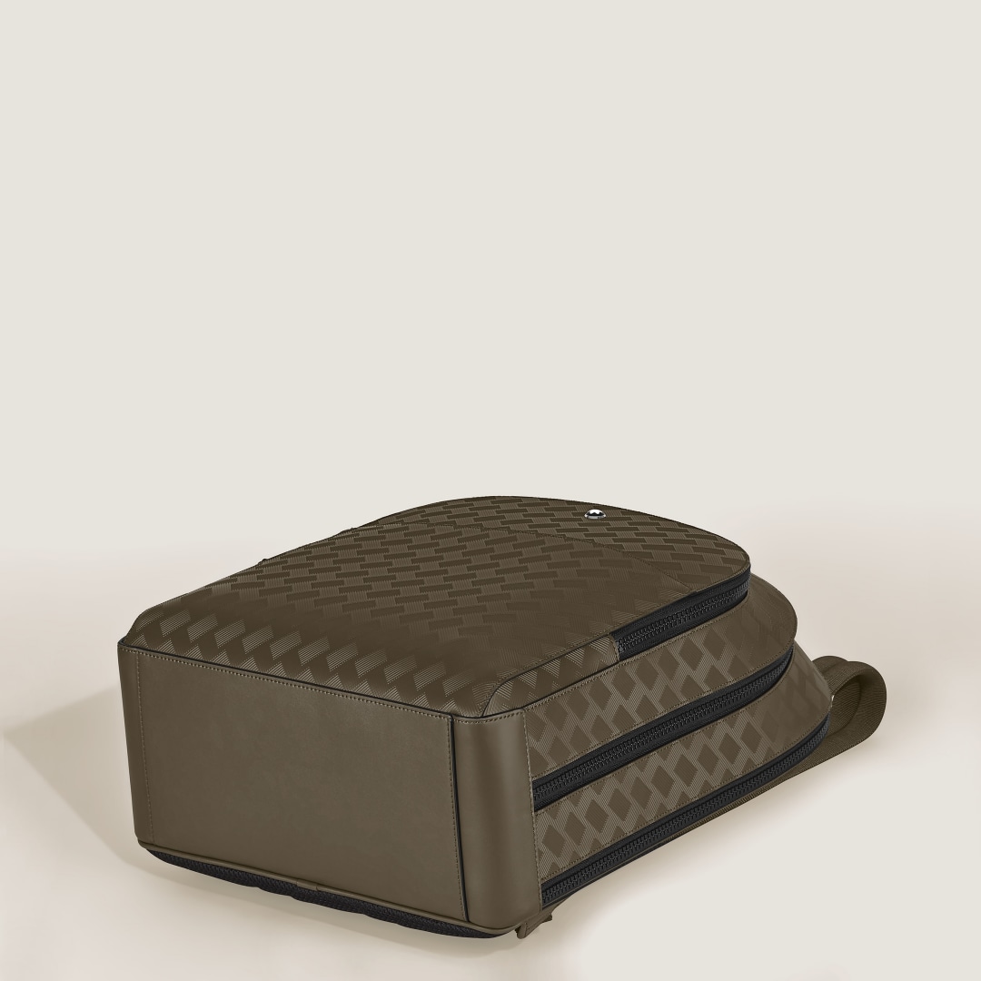 수납공간 3개를 갖춘 익스트림 3.0 라지 백팩