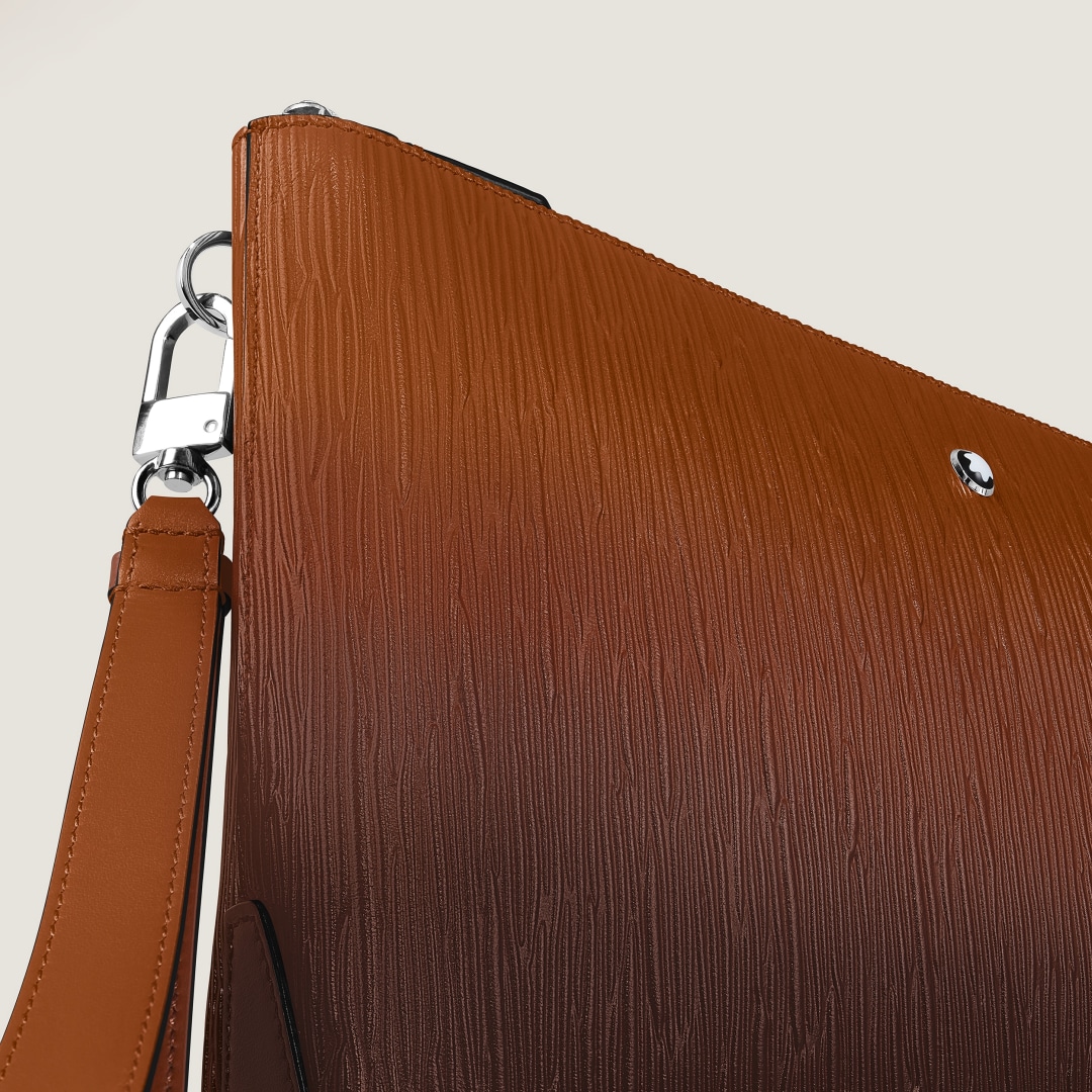 코르테치아 스푸마토 클러치