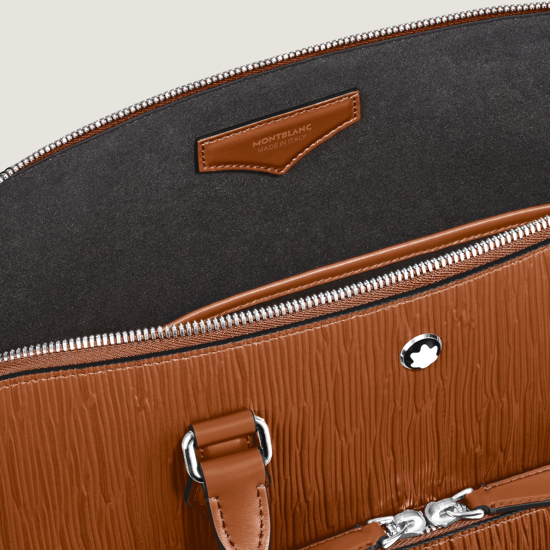 코르테치아 스푸마토 라이팅 트래블러 핸드백