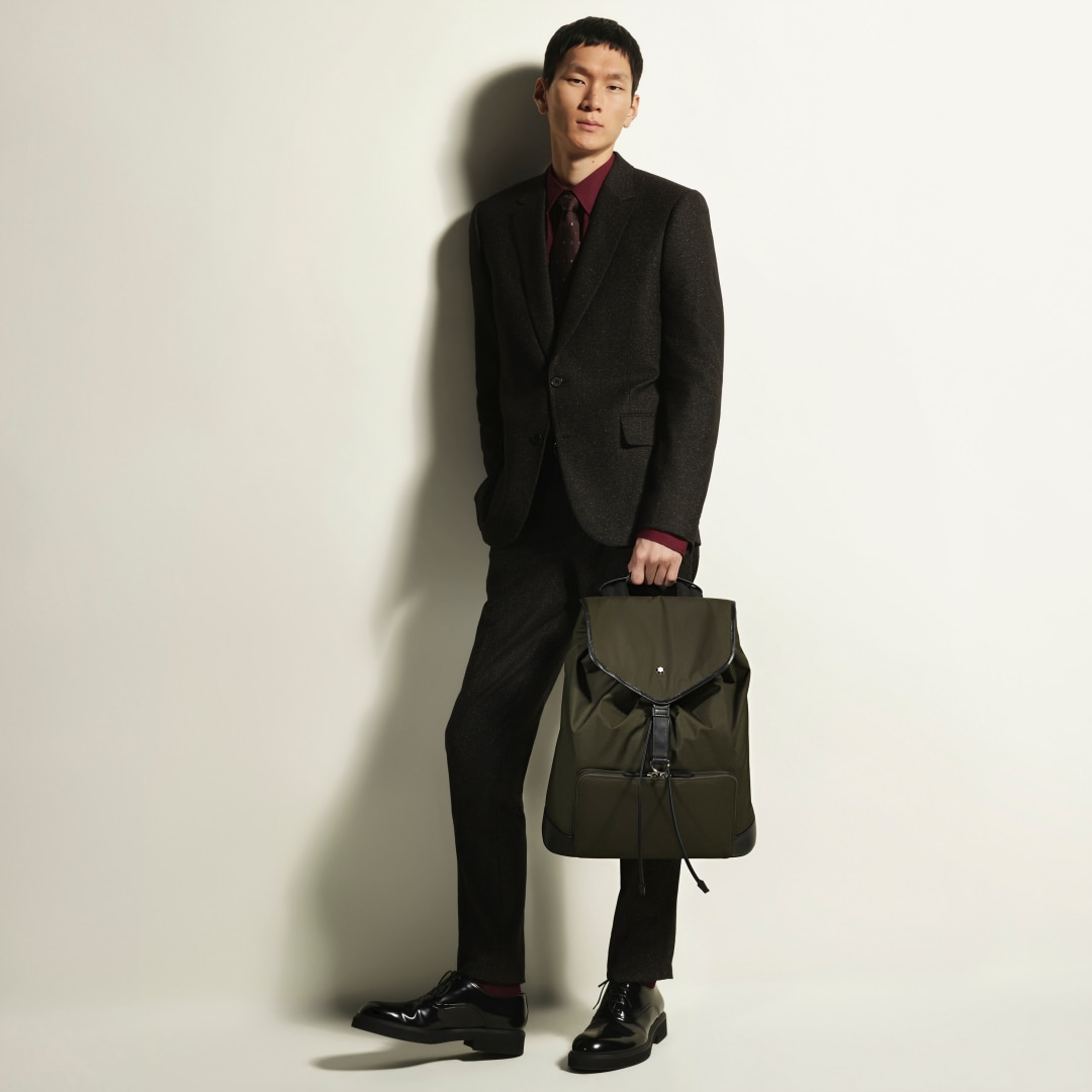 테크니컬 패브릭 미디움 백팩