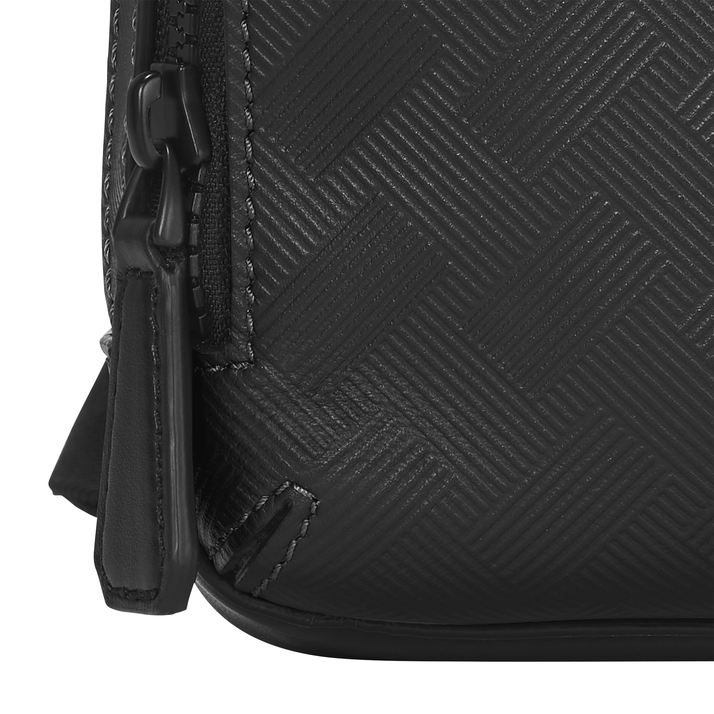 Medium On-Body Bag in Extreme Leather