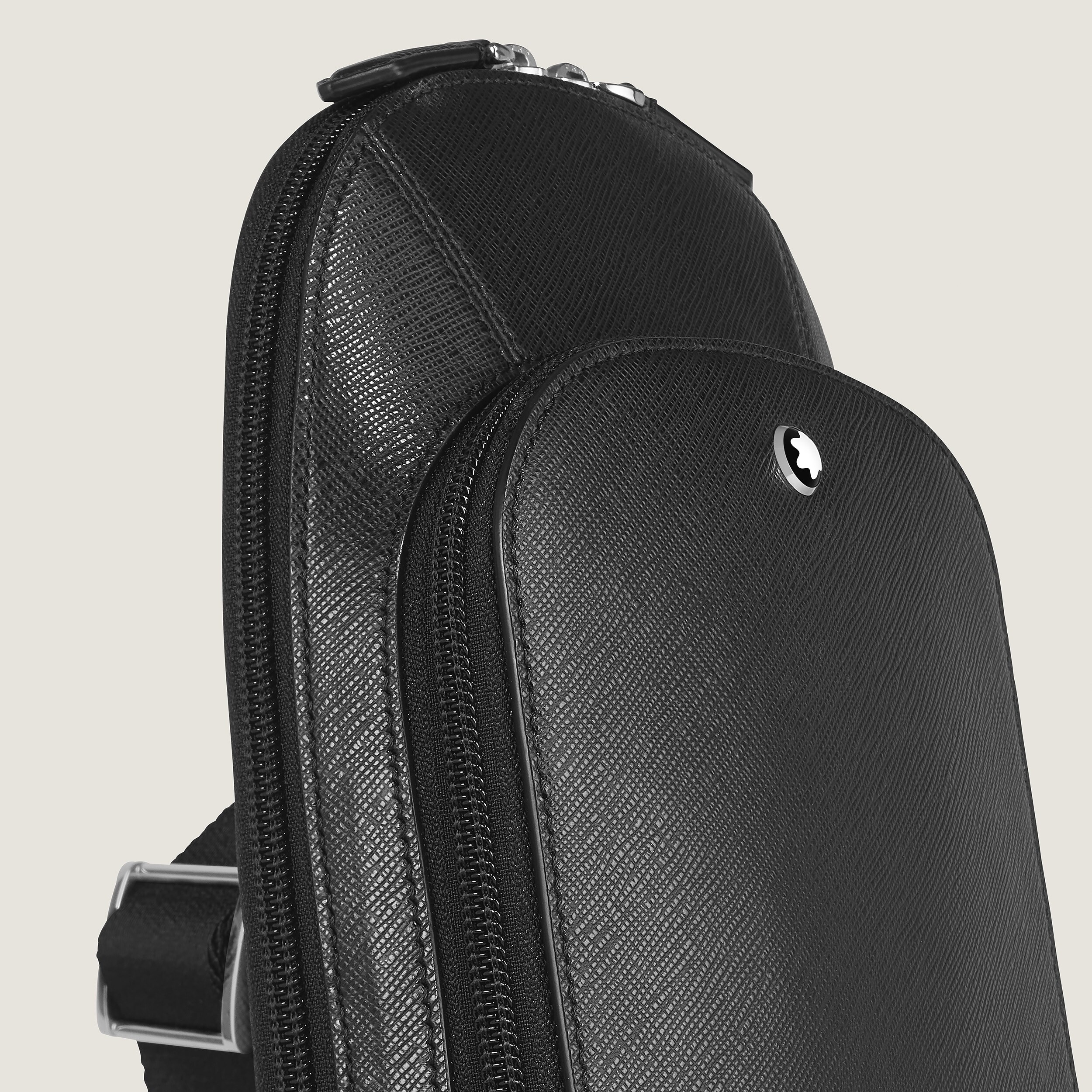 Medium On-Body Bag in Sartorial Leather 3
