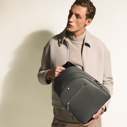 Medium Backpack with 3 Compartments in Sartorial Leather