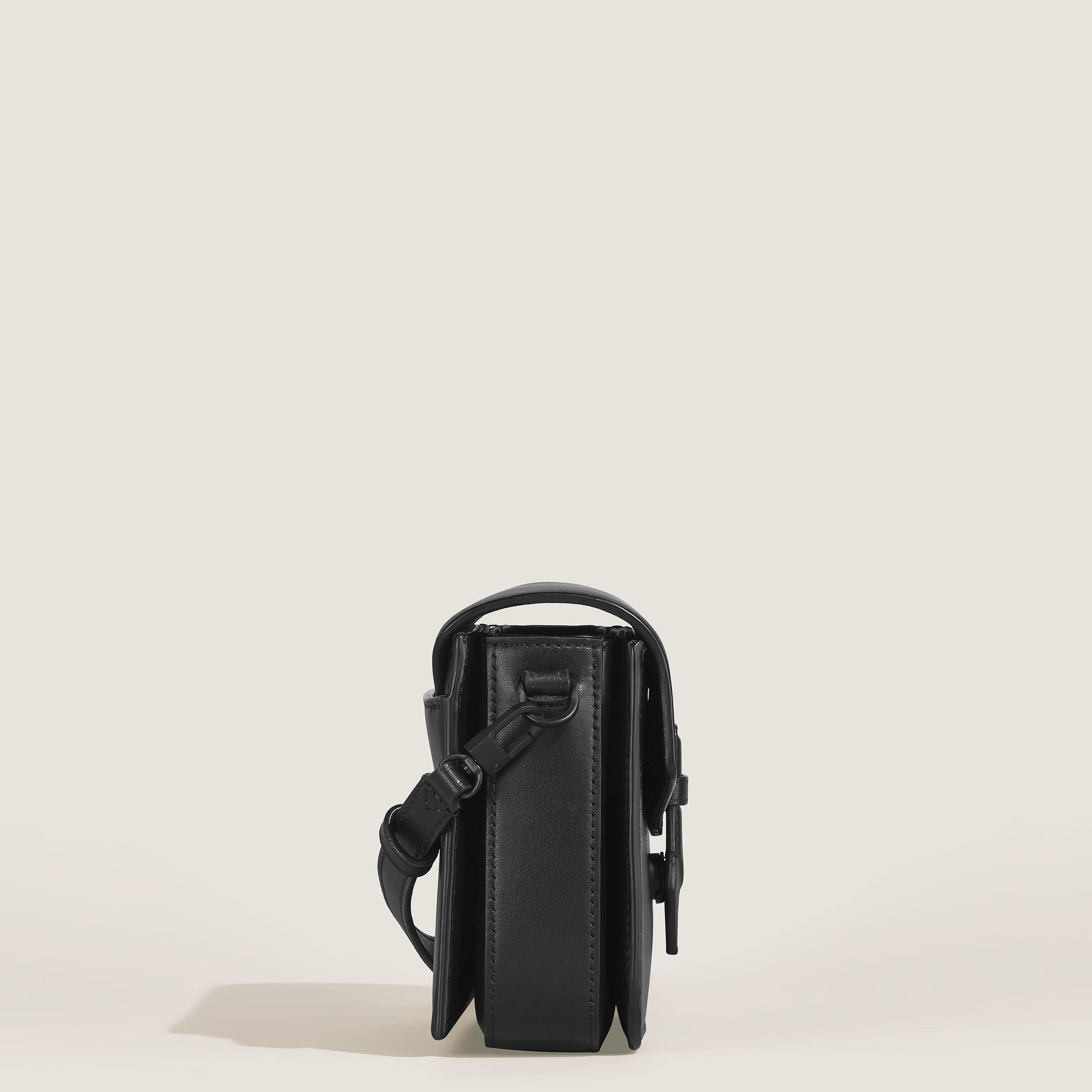 حقيبة ساعي البريد المستديرة سوفت صغيرة الحجم