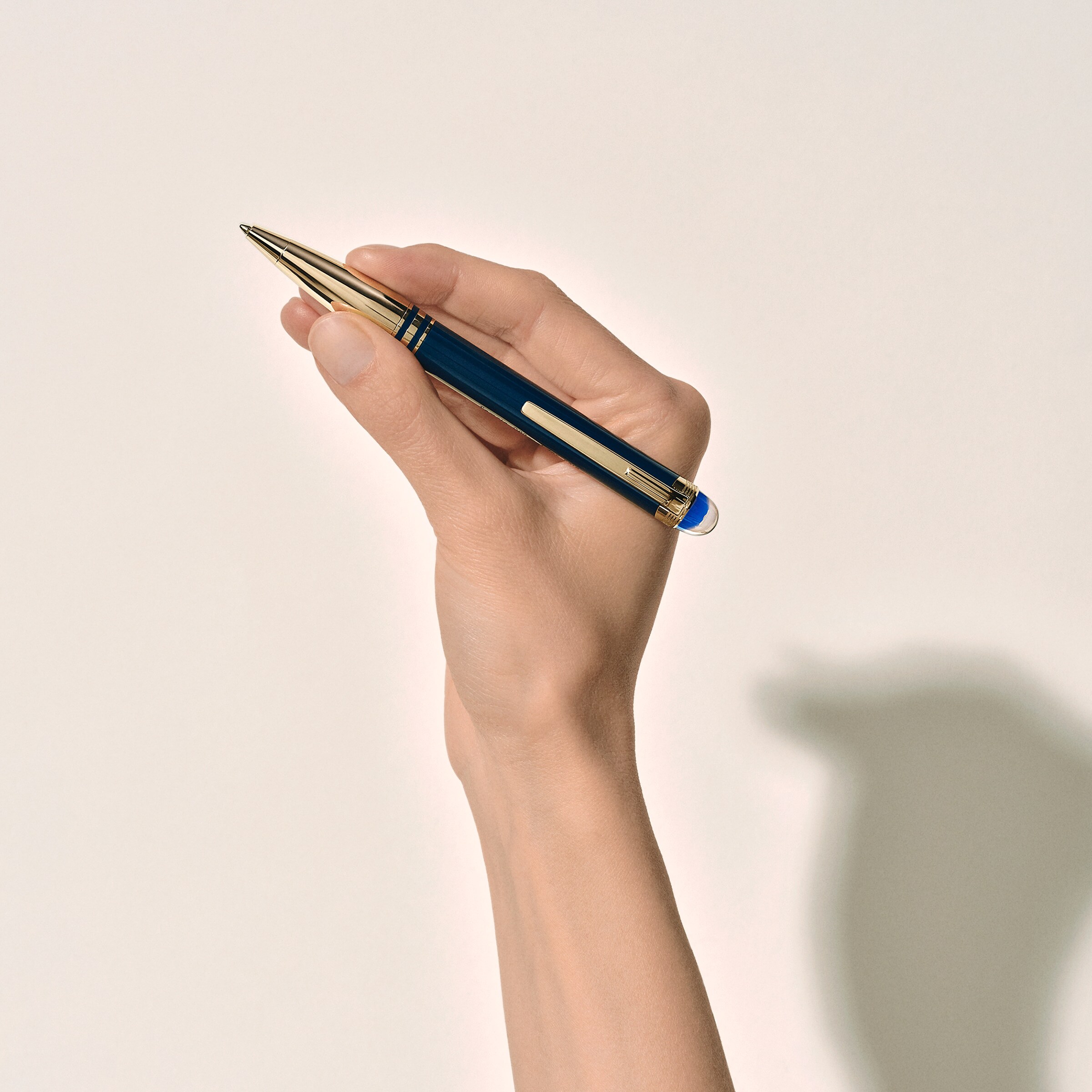 Mont Blanc ボールペン　BluePlanet StarWalker Blue Planet Doué Ballpoint - AED | Montblanc® AE