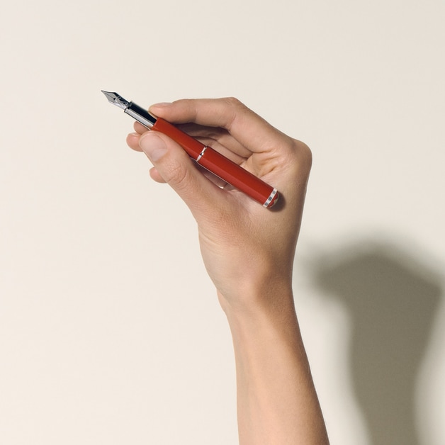 Montblanc Heritage Rouge et Noir "Baby" Special Edition Coral-Coloured Fountain Pen F - 4