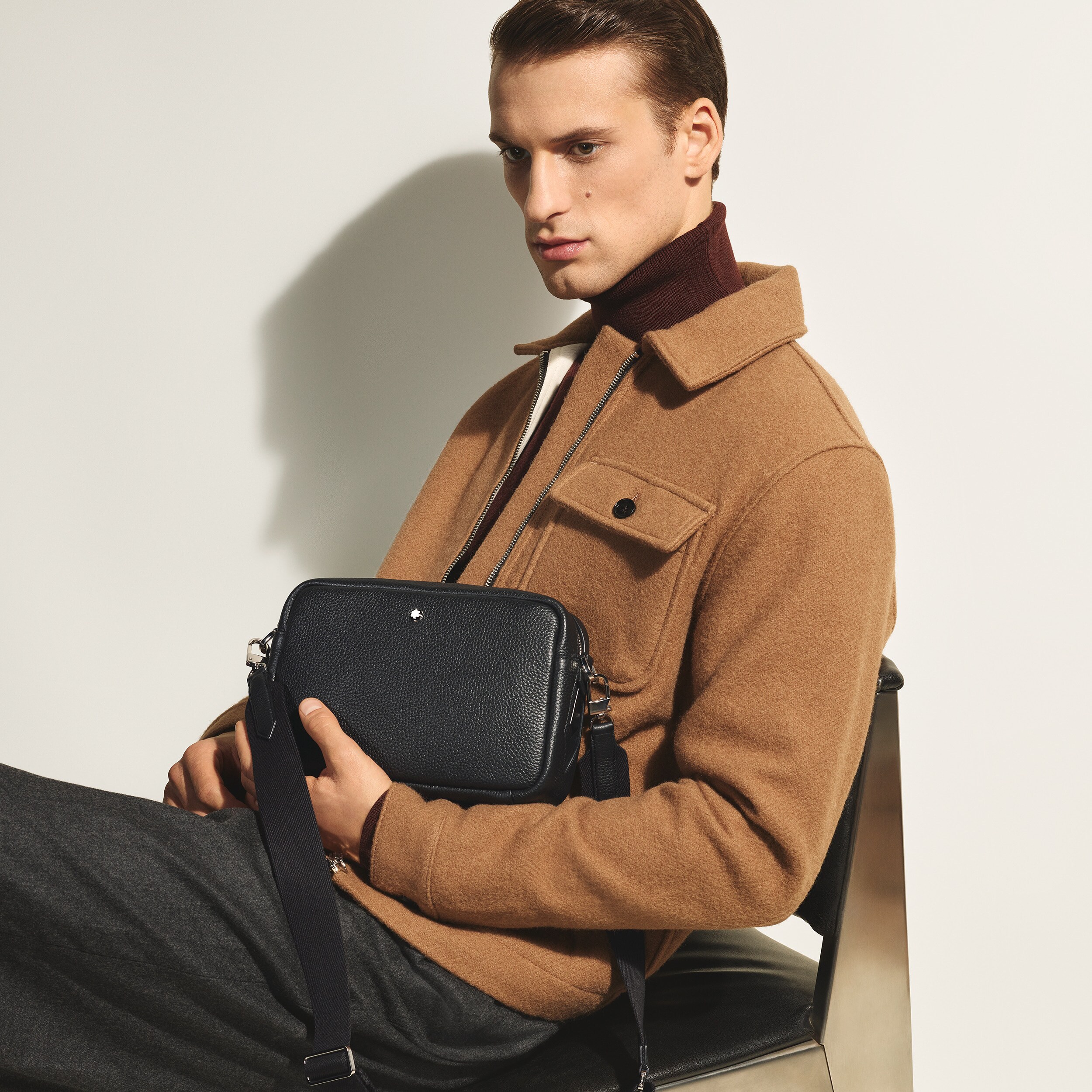 حقيبة حول الجسم