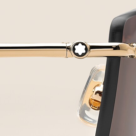 Rechteckige Sonnenbrille mit goldfarbener Metallfassung