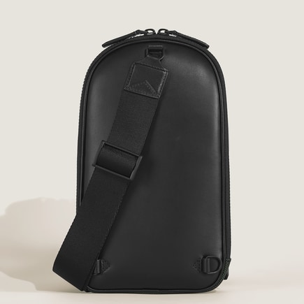 Medium On-Body Bag in Extreme Leather