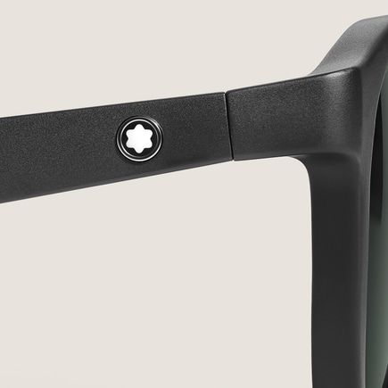 Round Sunglasses with Black Injected Frame