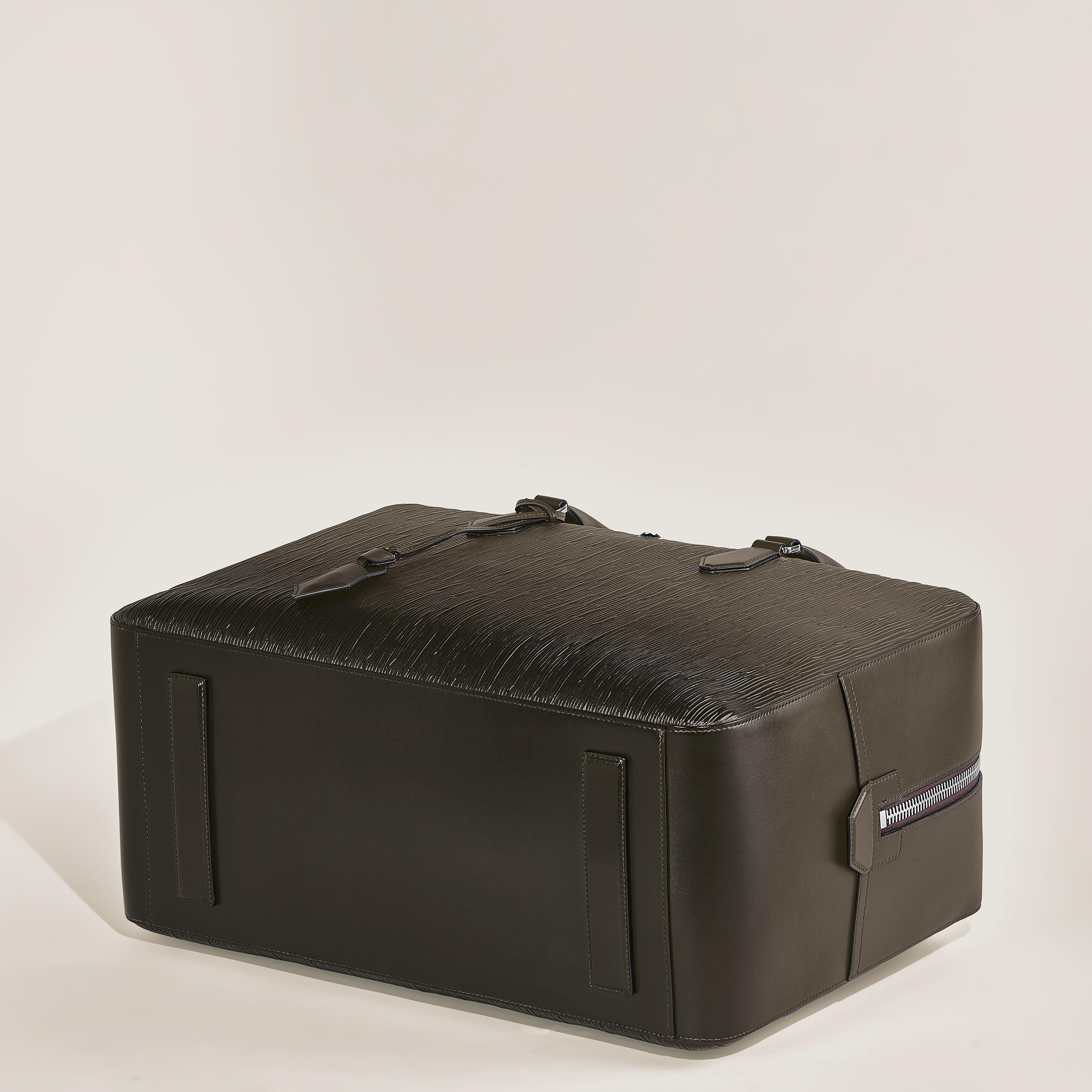 Weekender Bag 45 in Corteccia Sfumato Leather