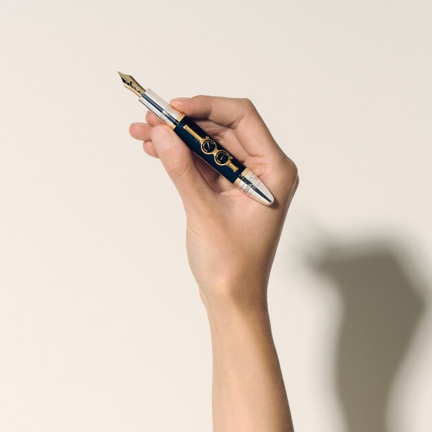 Meisterstück Around the World in 80 Days Limited Edition 811 Fountain Pen - 4