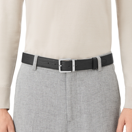 Black 35 mm leather belt