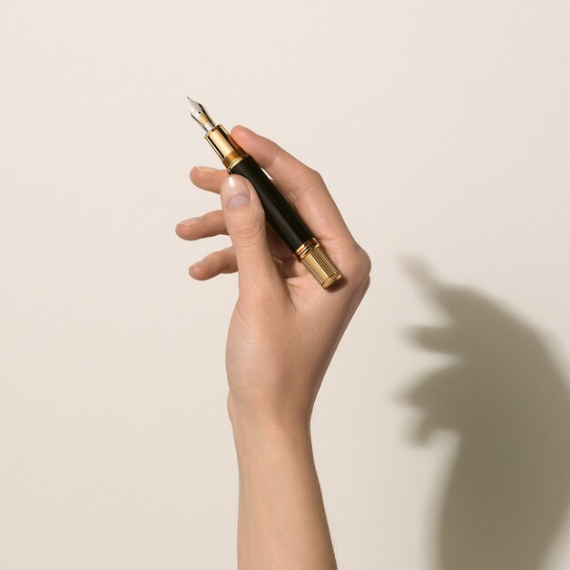 Great Characters Homage to The Great Gatsby Limited Edition 1925 Fountain Pen - 3