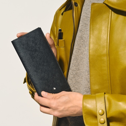 Long Wallet 14cc with Zip in Sartorial Leather