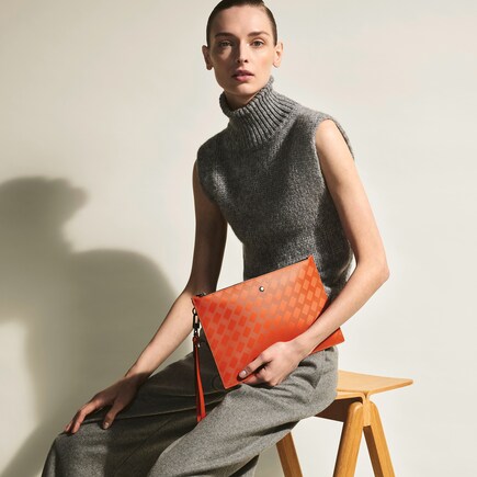 Clutch in Extreme Leather