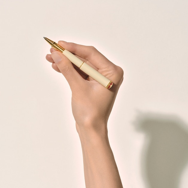 Montblanc Heritage Rouge et Noir "Baby" Special Edition Ivory -colored Rollerball - 2